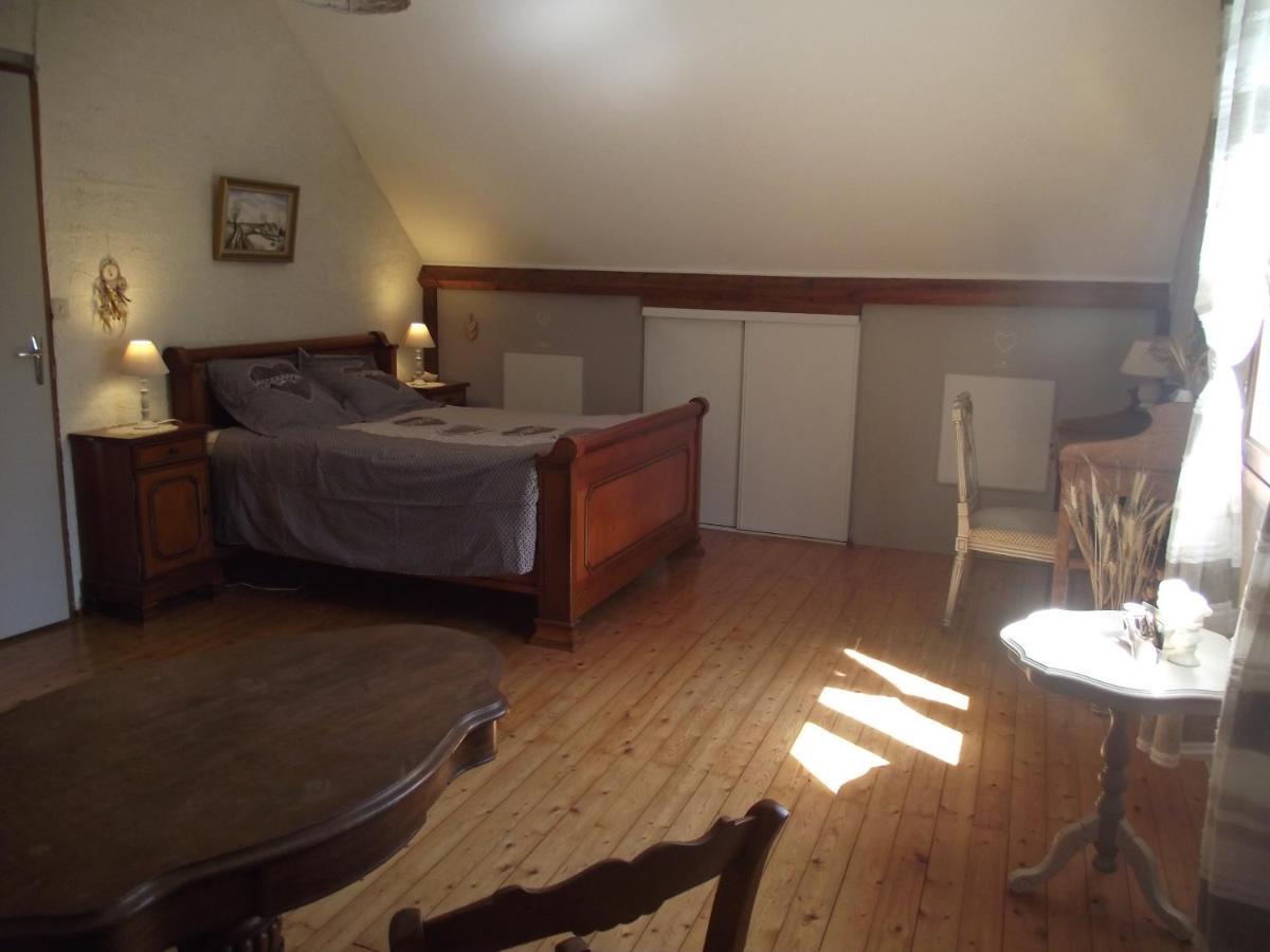 Chambres Du Gres Rouge De Beauval Bagian luar foto